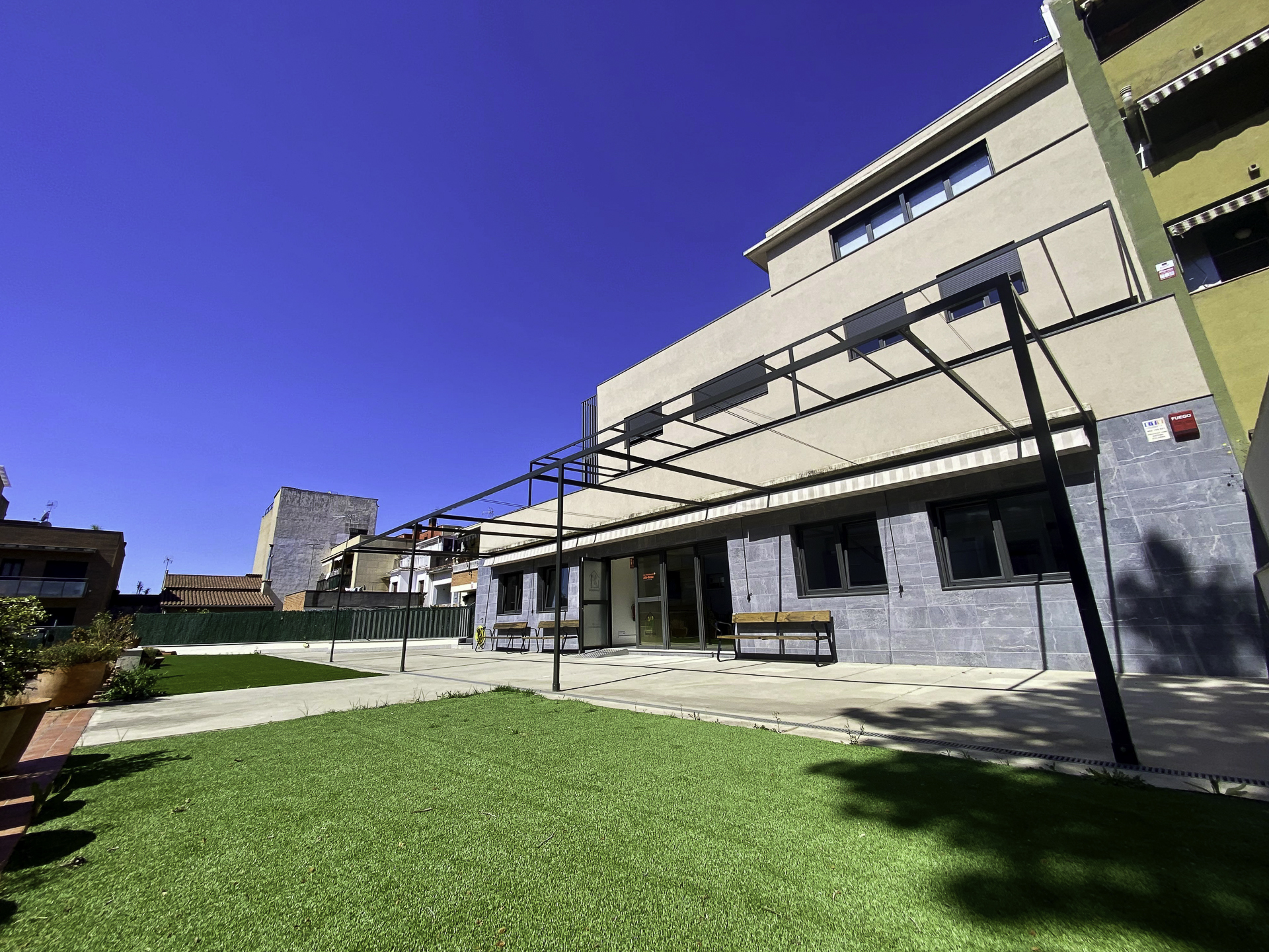 Llar Residencial Alb-Bosc Pati