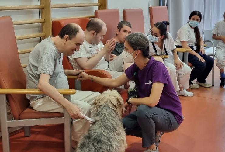 Imatge de S’inicia la teràpia assistida amb animals als centres de l’FSM