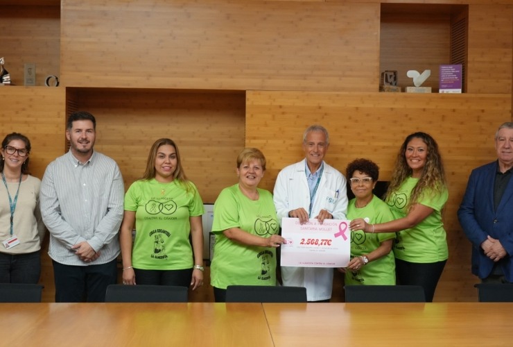 Donació La Llagosta contra el Càncer